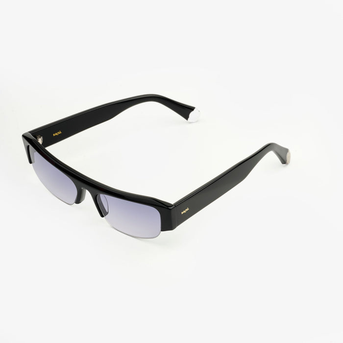 Agata  Black
